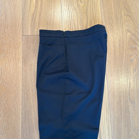 Akris Punto black cotton trousers with lace detail cuff - Picture 4 of 5